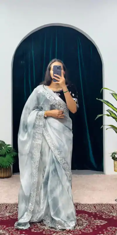 ST 480 White Color Burberry Blooming Embroidery Zari Saree Casual, Wedding, Party, Festive, Events Etc. Expected Delivery 4-6 Working Days @2449/- | Designer Sarees, Embroidered Sarees, Sarees, Bollywood Sarees, Creative Sarees, Ethnic Saree, Modern Digital sarees, Party Wear Sarees