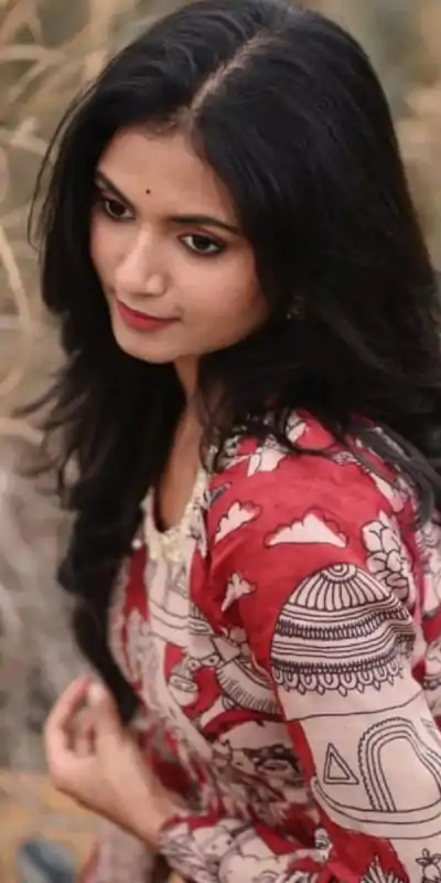 PC 363 Red Color Chant Crepe Kalamkari printed Work Gown Casual, Party Wear, Events, Festivals Wear Etc. Expected Delivery 4-6 Working Days @2029/- | Gowns, Bollywood Gowns, Creative Gowns, Designer Gowns, Embroidered Gowns, Party Wear Gowns