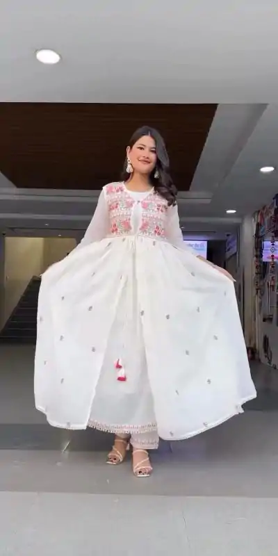 RTC 5714 Black Color Foix Georgette Thread Sequence Salwar Suit Wedding, Party, Festive, Events Etc. Expected Delivery 4-6 Working Days @2199/- | Casual Suits, Salwar suit, Creative suits, Designer Suits, Palazzo Suits, Party Wear Suits, Patiala Suits, Straight Suits