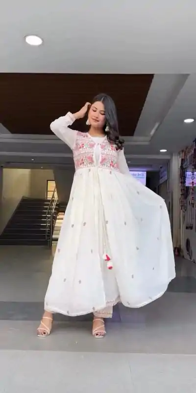 RTC 5714 Black Color Foix Georgette Thread Sequence Salwar Suit Wedding, Party, Festive, Events Etc. Expected Delivery 4-6 Working Days @2199/- | Casual Suits, Salwar suit, Creative suits, Designer Suits, Palazzo Suits, Party Wear Suits, Patiala Suits, Straight Suits