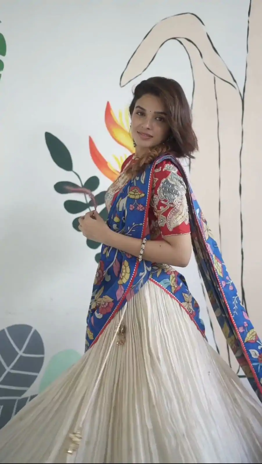 PC 362 White Color Chant Crepe Kalamkari Printed Diamond Lehenga Choli Casual, Party Wear, Events, Festivals Wear Expected Delivery 4-6 Working Days @2079/- | Lehenga, Bollywood Lehenga, Creative Lehenga, Designer Lehenga, Embroidered Lehenga, Party Wear Lehenga