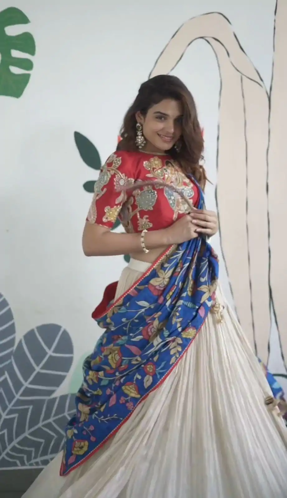 PC 362 White Color Chant Crepe Kalamkari Printed Diamond Lehenga Choli Casual, Party Wear, Events, Festivals Wear Expected Delivery 4-6 Working Days @2079/- | Lehenga, Bollywood Lehenga, Creative Lehenga, Designer Lehenga, Embroidered Lehenga, Party Wear Lehenga
