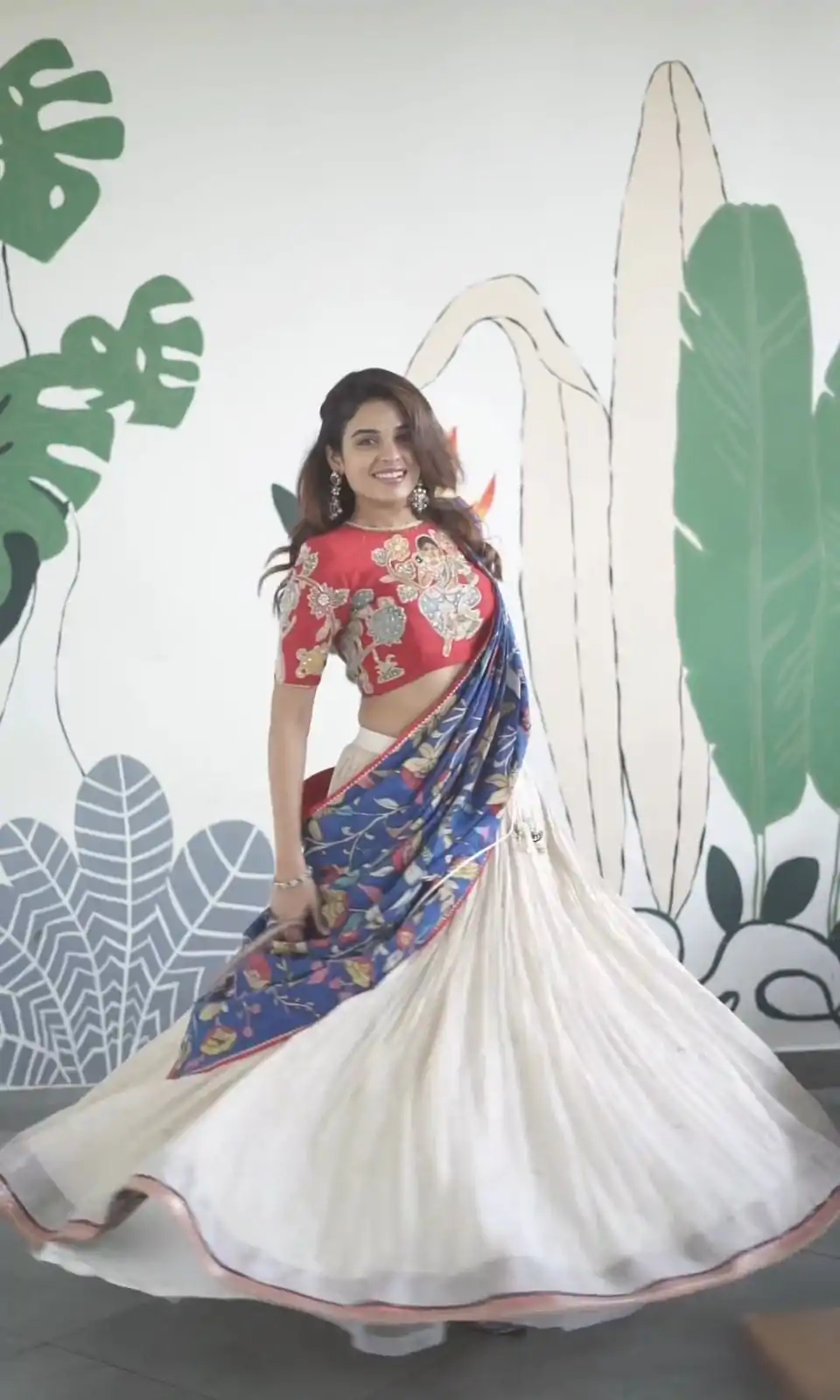 PC 362 White Color Chant Crepe Kalamkari Printed Diamond Lehenga Choli Casual, Party Wear, Events, Festivals Wear Expected Delivery 4-6 Working Days @2079/- | Lehenga, Bollywood Lehenga, Creative Lehenga, Designer Lehenga, Embroidered Lehenga, Party Wear Lehenga
