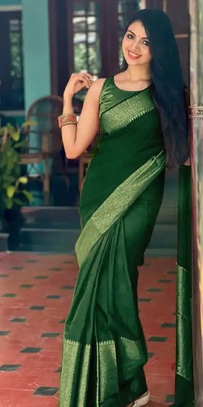 KP 3042 Green Color Soft Lichi Silk Jacquard On All Over Saree Casual, Party Wear, Wedding, Events Etc. Expected Delivery 4-6 Working Days @1349/- | Designer Sarees, Embroidered Sarees, Sarees, Bollywood Sarees, Creative Sarees, Ethnic Saree, Modern Digital sarees, Party Wear Sarees