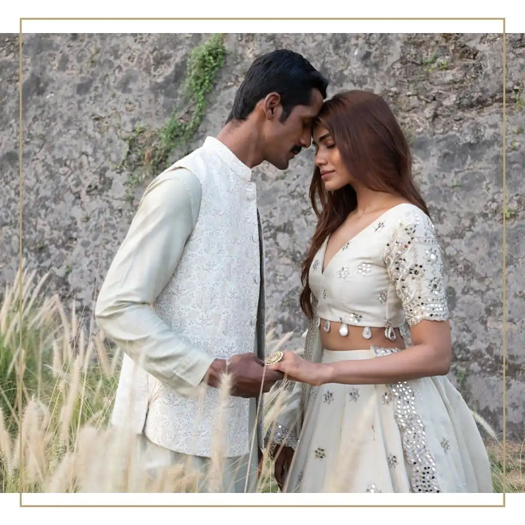 SRK 5186 White Color Georgette Heavy Embroidery Lehenga Choli Casual, Party Wear, Events, Festivals Wear Expected Delivery 4-6 Working Days @2149/- | Lehenga, Bollywood Lehenga, Creative Lehenga, Designer Lehenga, Embroidered Lehenga, Party Wear Lehenga