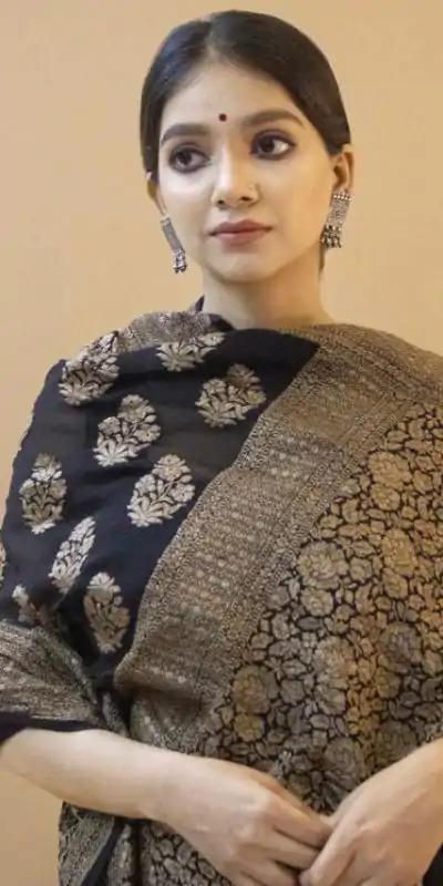 KP 1082 Black Color Soft Lichi Silk Jacquard On All Over Saree Casual, Party Wear, Wedding, Events Etc. Expected Delivery 4-6 Working Days @1399/- | Designer Sarees, Embroidered Sarees, Sarees, Bollywood Sarees, Creative Sarees, Ethnic Saree, Modern Digital sarees, Party Wear Sarees