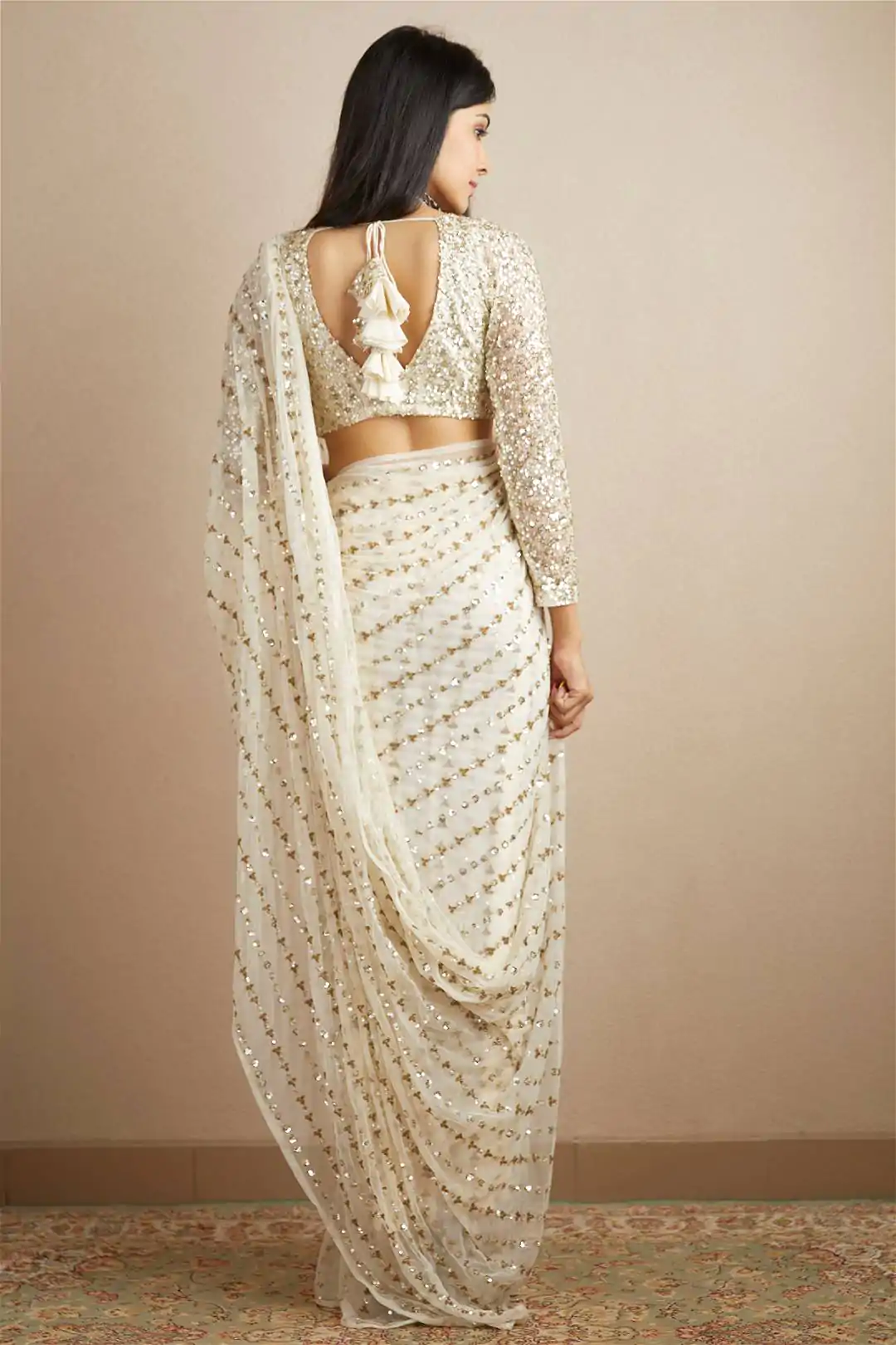 JR-602 Graceful Gold Color Fox Georgette With Embroidery Work Saree Casual, Wedding, Party, Festive, Events Etc. 4-6 Working Days @ 1699/- only | Designer Sarees, Embroidered Sarees, Gowns, Bollywood Gowns, Creative Gowns, Designer Gowns, Embroidered Gowns, Party Wear Gowns, Sarees, Bollywood Sarees, Creative Sarees, Ethnic Saree, Modern Digital sarees, Party Wear Sarees