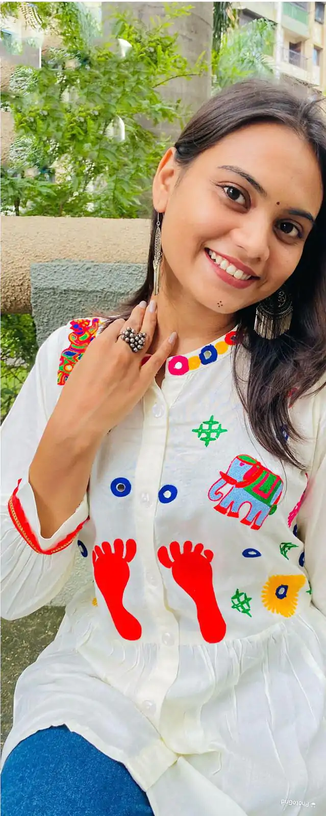 INLI Pankhudi White Color Cotton Flex and Rayo Embroidery Work Kurti Casual, Wedding, Party, Festive, Events Etc. Expected Delivery 4-6 Working Days @1299/- | Kurti, Bollywood Kurti, Creative Kurtis, Designer Kurti, Party Wear Kurti, Selfie Kurti