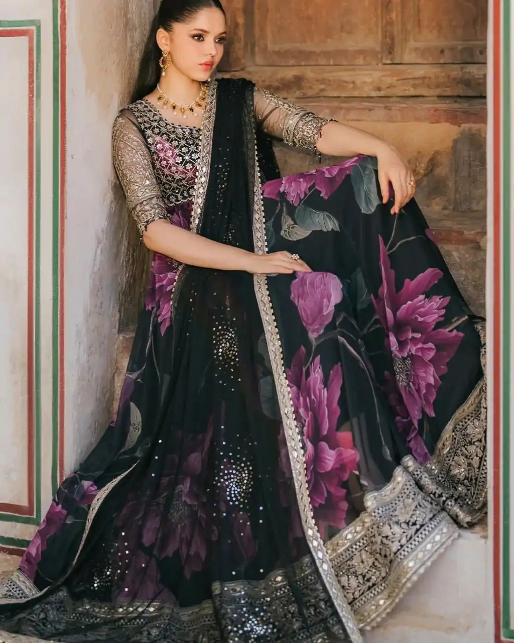RTC 5772 Black Color Foix Georgette with digital print Anarkali Gown Casual, Wedding, Party, Festive, Events. Expected Delivery 4-6 Working Days @2399/-Only | Gowns, Bollywood Gowns, Creative Gowns, Designer Gowns, Embroidered Gowns, Party Wear Gowns