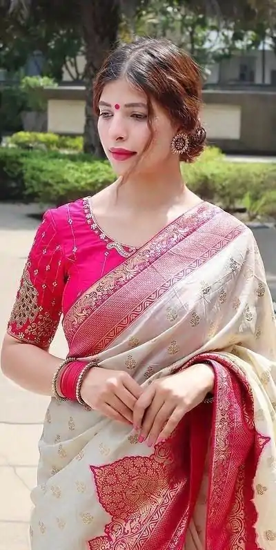 KP 4095 Half White Color Soft Lichi Silk Jacquard Work On All Over Saree Casual, Wedding, Festive, Events . Expected Delivery  4-6 Working Days @1499/- only                                                                                                                                             | Designer Sarees, Embroidered Sarees, Sarees, Bollywood Sarees, Creative Sarees, Ethnic Saree, Modern Digital sarees, Party Wear Sarees