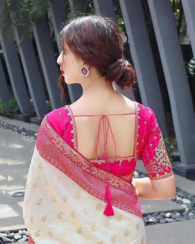 KP 4095 Half White Color Soft Lichi Silk Jacquard Work On All Over Saree Casual, Wedding, Festive, Events . Expected Delivery  4-6 Working Days @1499/- only                                                                                                                                             | Designer Sarees, Embroidered Sarees, Sarees, Bollywood Sarees, Creative Sarees, Ethnic Saree, Modern Digital sarees, Party Wear Sarees