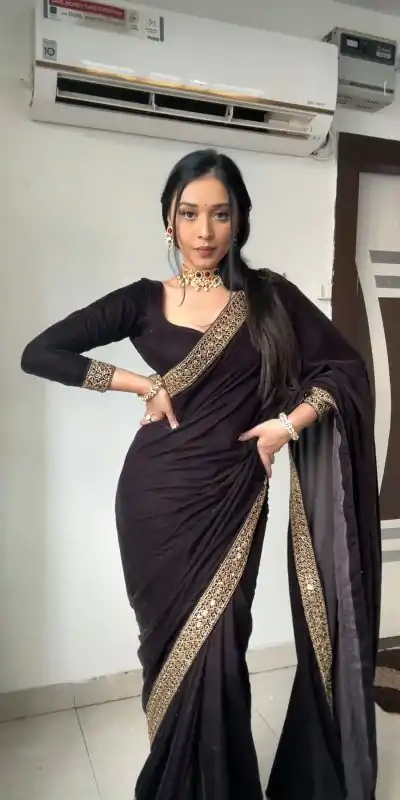 SC 233 Black Velvet Color Pure 9000 Velvet With Embroidery Lace Border Saree Casual, Wedding, Festive, Events . Expected Delivery  4-6 Working Days @1999/- | Designer Sarees, Embroidered Sarees, Sarees, Bollywood Sarees, Creative Sarees, Ethnic Saree, Modern Digital sarees, Party Wear Sarees