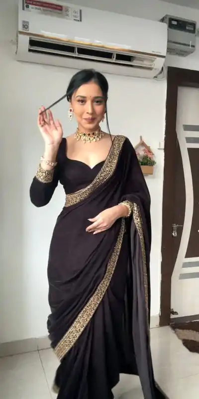 SC 233 Black Velvet Color Pure 9000 Velvet With Embroidery Lace Border Saree Casual, Wedding, Festive, Events . Expected Delivery  4-6 Working Days @1999/- | Designer Sarees, Embroidered Sarees, Sarees, Bollywood Sarees, Creative Sarees, Ethnic Saree, Modern Digital sarees, Party Wear Sarees