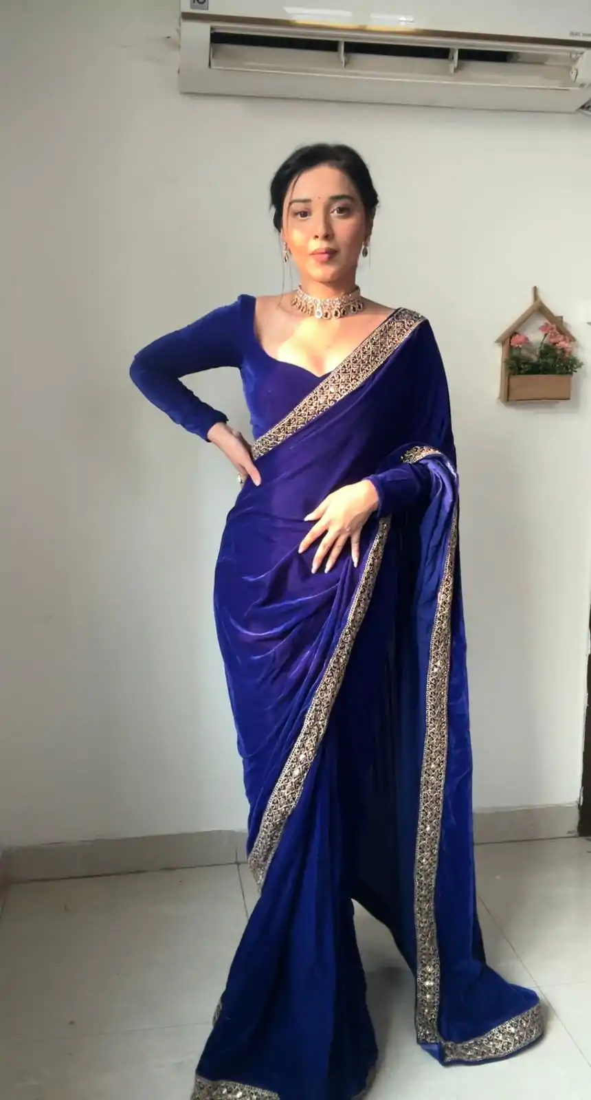 SC 233 Royal Blue Velvet Color Pure 9000 Velvet With Embroidery Lace Border Saree , Wedding, Festive, Events . Expected Delivery  4-6 Working Days @1999 | Designer Sarees, Embroidered Sarees, Sarees, Bollywood Sarees, Creative Sarees, Ethnic Saree, Modern Digital sarees, Party Wear Sarees