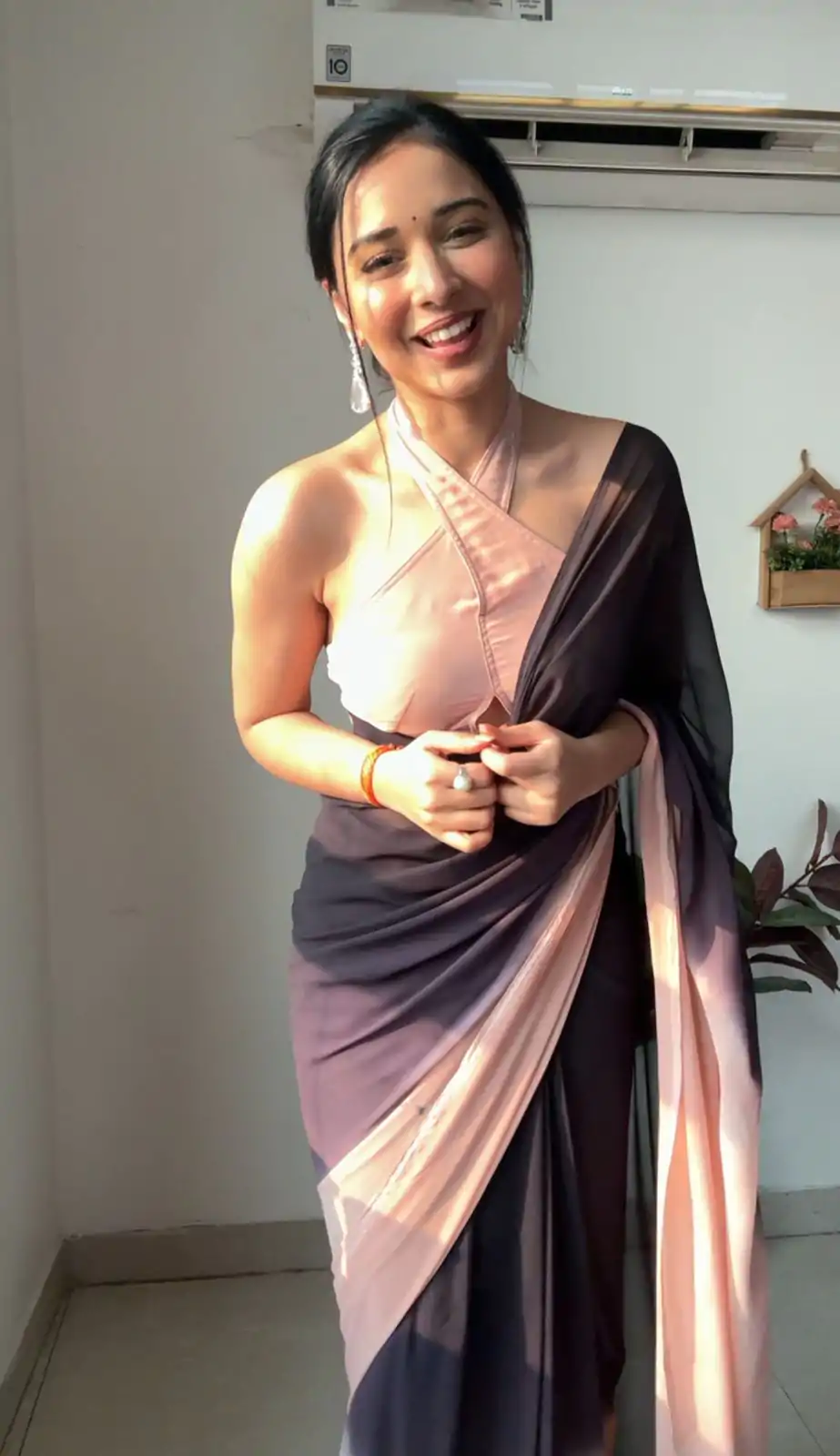 SC 225 Peach Black Color Soft Georgette Silk Ready To Wear Saree Casual, Wedding, Festive, Events . Expected Delivery  4-6 Working Days @1549/- only                                                                                                                                             | Designer Sarees, Embroidered Sarees, Sarees, Bollywood Sarees, Creative Sarees, Ethnic Saree, Modern Digital sarees, Party Wear Sarees