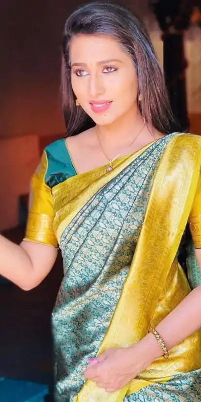 KP 1040 Green Color Lichi Silk Jacquard Work On All Over Saree Casual, Wedding, Festive, Events . Expected Delivery  4-6 Working Days @1449/- only                                                                                                                                           | Designer Sarees, Embroidered Sarees, Sarees, Bollywood Sarees, Creative Sarees, Ethnic Saree, Modern Digital sarees, Party Wear Sarees