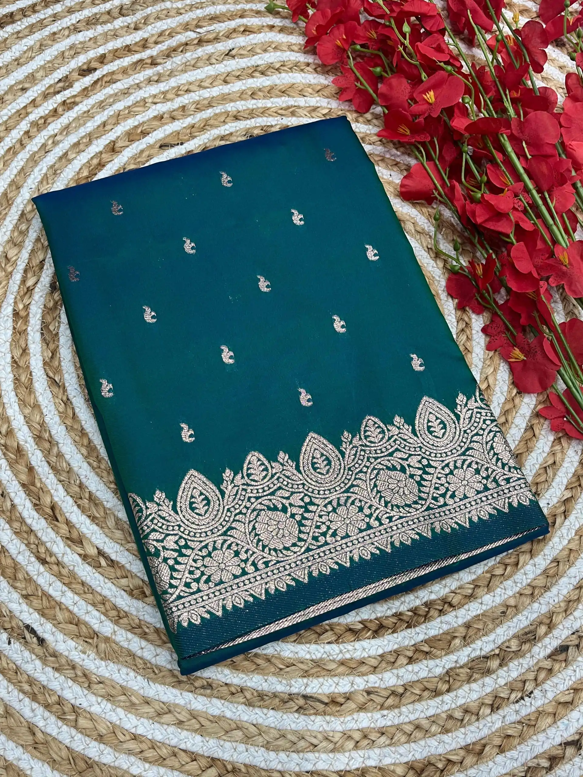 MB 1131 Peacock Blue Color Banarasi Silk Zari Weaving Rich Pallu Saree Casual, Wedding, Festive, Events . Expected Delivery  4-6 Working Days @1899/- only                                                                                                                                             | Designer Sarees, Embroidered Sarees, Sarees, Bollywood Sarees, Creative Sarees, Ethnic Saree, Modern Digital sarees, Party Wear Sarees