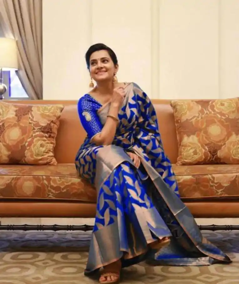  MS 172 Royal Blue Color Soft Litchi Silk All Over Weaving Saree Casual, Wedding, Festive, Events . Expected Delivery  4-6 Working Days @1199/- only      | Designer Sarees, Embroidered Sarees, Sarees, Bollywood Sarees, Creative Sarees, Ethnic Saree, Modern Digital sarees, Party Wear Sarees