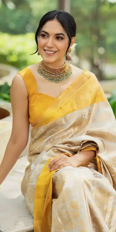 SC 231 Yellow Color Soft Lichi Silk Golden Jari Jacquard border Saree Casual, Wedding, Festive, Events . Expected Delivery  4-6 Working Days @1449/- only                                                                                                                                             | Designer Sarees, Embroidered Sarees, Sarees, Bollywood Sarees, Creative Sarees, Ethnic Saree, Modern Digital sarees, Party Wear Sarees