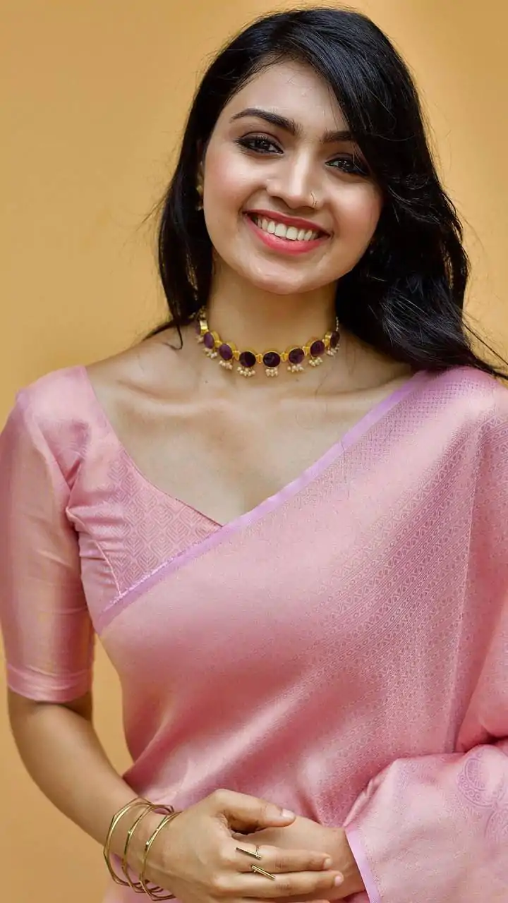 KP 4074 Pink  Color Lichi Silk Jacquard Work On All Over Saree Casual, Wedding, Festive, Events . Expected Delivery  4-6 Working Days @1399/- only                                                                                                                                           | Designer Sarees, Embroidered Sarees, Sarees, Bollywood Sarees, Creative Sarees, Ethnic Saree, Modern Digital sarees, Party Wear Sarees