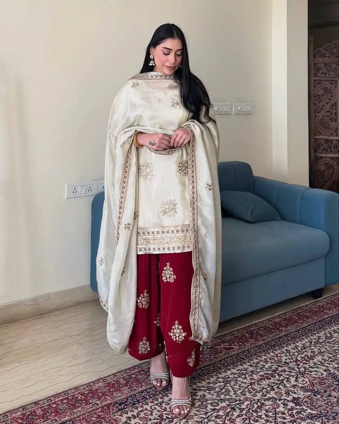VLM 265 White Color Chinon Silk With Embroidery Work Salwar Suit Casual, Wedding, Party, Festive, Events Etc.4-6 Working Days@ 2049/-only | Casual Suits, Jump Suits, Salwar suit, Creative suits, Designer Suits, Palazzo Suits, Party Wear Suits, Patiala Suits, Straight Suits