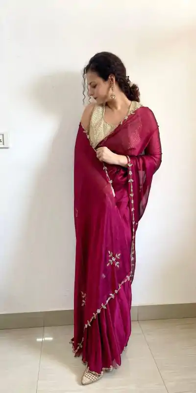  AC Resham Rani Pink Color Rangoli Silk Handwork Cutwork Pearl Saree Casual, Wedding, Festive, Events . Expected Delivery  4-6 Working Days @1999/- only                                                                                                                                             | Designer Sarees, Embroidered Sarees, Sarees, Bollywood Sarees, Creative Sarees, Ethnic Saree, Modern Digital sarees, Party Wear Sarees