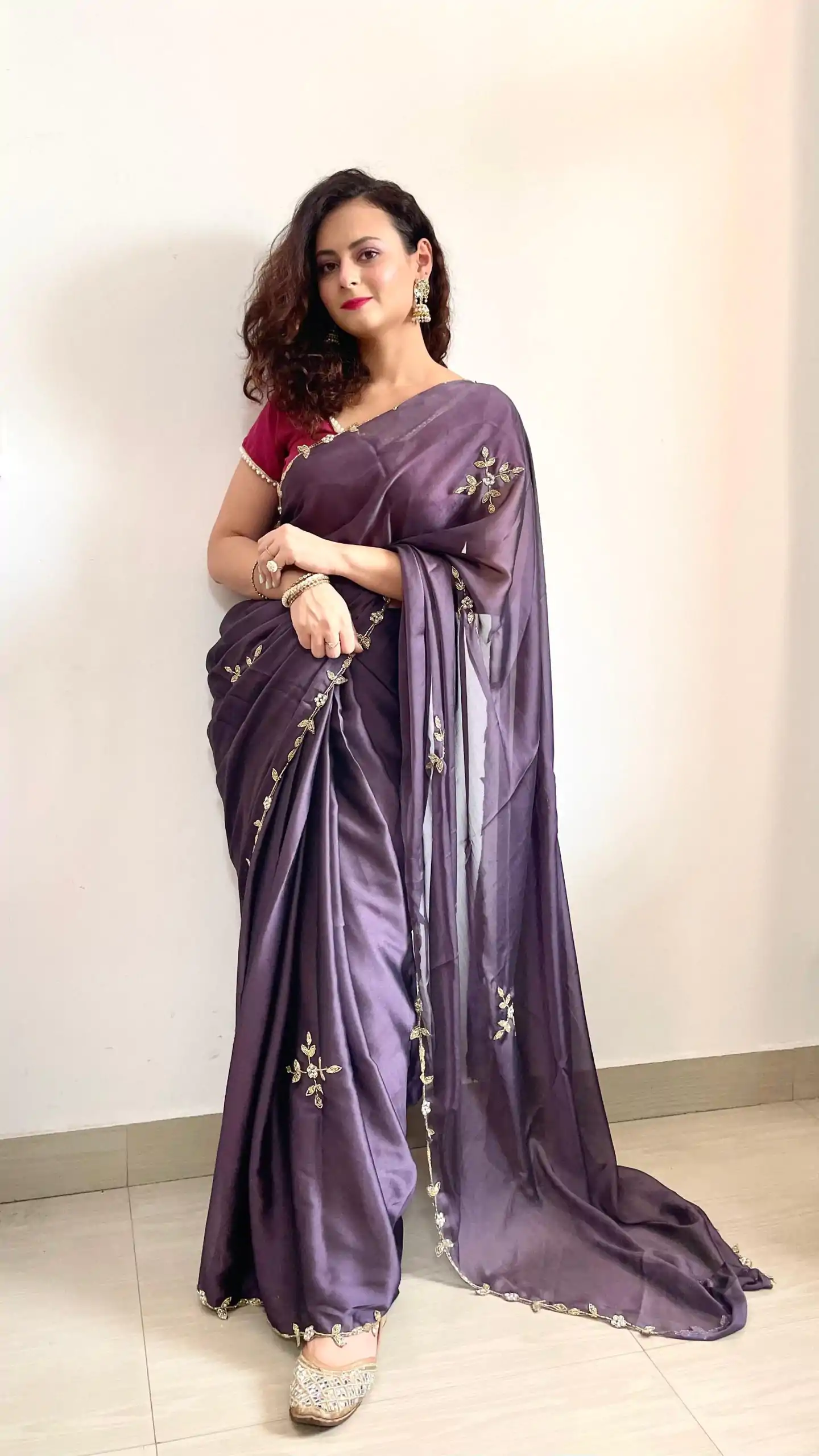  AC Resham Violet Color Rangoli Silk Handwork Cutwork Pearl Saree Casual, Wedding, Festive, Events . Expected Delivery  4-6 Working Days @1999/- only                                                                                                                                             | Designer Sarees, Embroidered Sarees, Sarees, Bollywood Sarees, Creative Sarees, Ethnic Saree, Modern Digital sarees, Party Wear Sarees