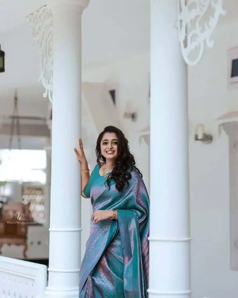 KP 5016 Blue Color Soft Litchi Silk jacquard Work On All Over Saree Casual, Wedding, Festive, Events . Expected Delivery  4-6 Working Days @1399/- only                                                                                                                                             | Designer Sarees, Embroidered Sarees, Sarees, Bollywood Sarees, Creative Sarees, Ethnic Saree, Modern Digital sarees, Party Wear Sarees