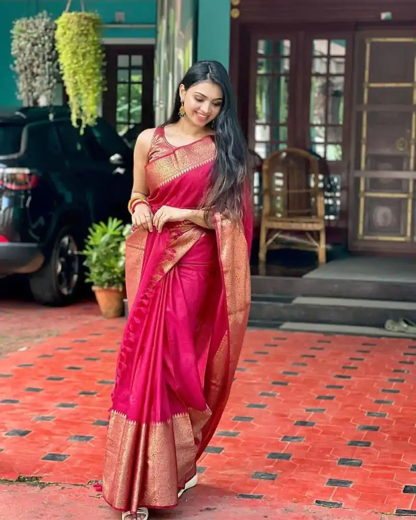 KP 3042 Red Color Soft Litchi Silk Jacquard Work Saree Casual, Wedding, Festive, Events . Expected Delivery  4-6 Working Days @1349/- only                                                                                                                                           | Designer Sarees, Embroidered Sarees, Sarees, Bollywood Sarees, Creative Sarees, Ethnic Saree, Modern Digital sarees, Party Wear Sarees