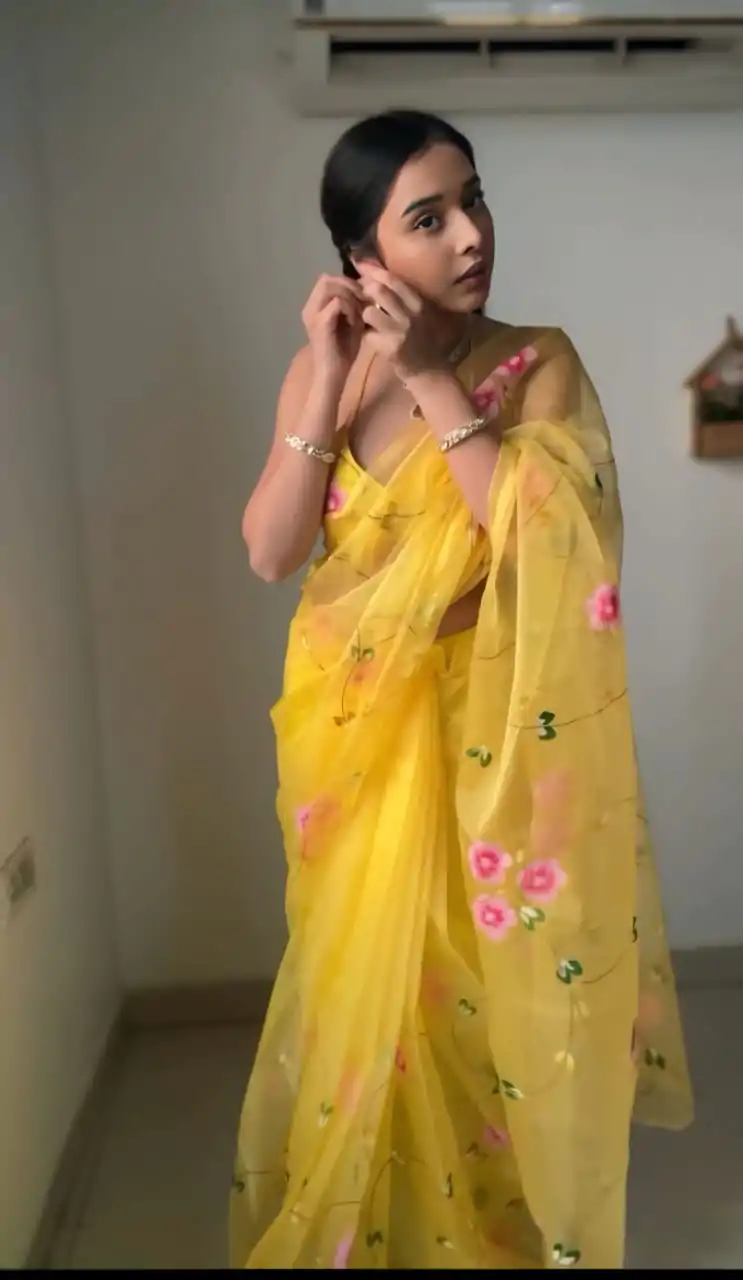 SC 236 Yellow Color Soft Organza Silk Ready To Wear Saree Casual, Wedding, Festive, Events . Expected Delivery  4-6 Working Days @1549/- only                                                                                                                                             | Designer Sarees, Embroidered Sarees, Sarees, Bollywood Sarees, Creative Sarees, Ethnic Saree, Modern Digital sarees, Party Wear Sarees