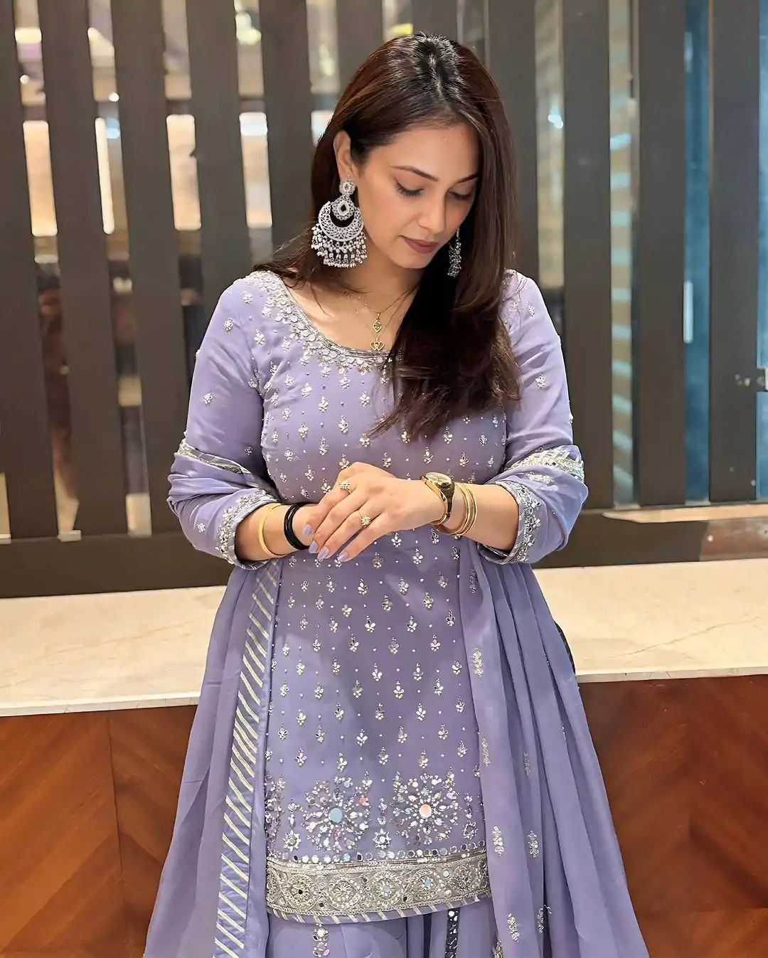 KF 1677 Purple Color Georgette Sequences Work Peral Real Mirror Salwar Suit Casual, Wedding, Party, Festive, Events Etc.4-6 Working Days@ 2399/-only | Casual Suits, Jump Suits, Salwar suit, Creative suits, Designer Suits, Palazzo Suits, Party Wear Suits, Patiala Suits, Straight Suits