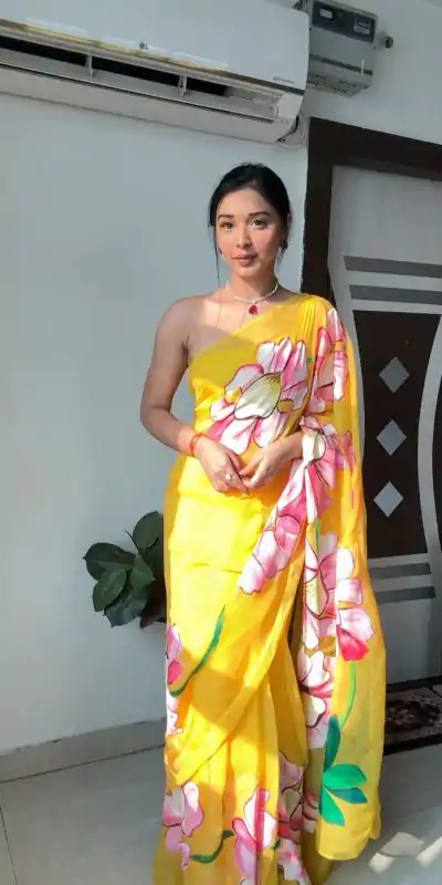 SC 228 Yellow Color Soft Organza Silk Ready To Wear Saree Casual, Wedding, Festive, Events . Expected Delivery  4-6 Working Days @1549/- only                                                                                                                                             | Designer Sarees, Embroidered Sarees, Sarees, Bollywood Sarees, Creative Sarees, Ethnic Saree, Modern Digital sarees, Party Wear Sarees
