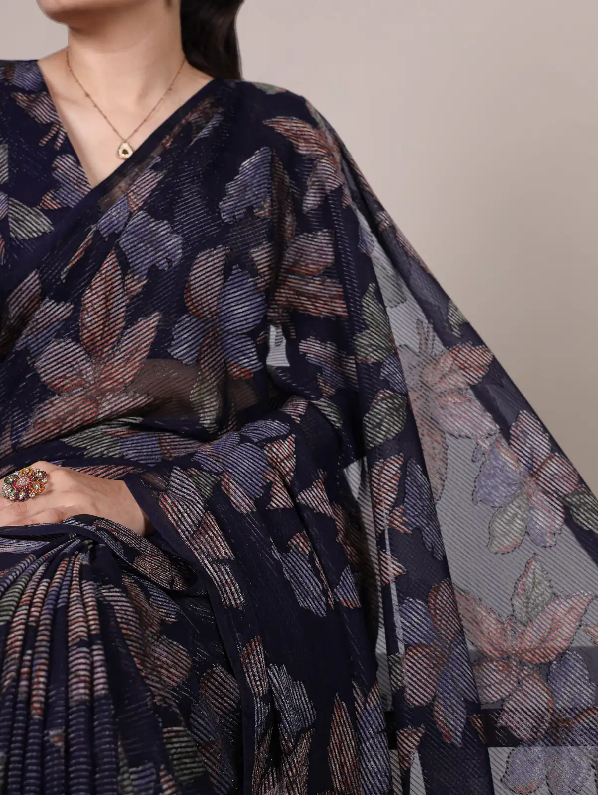 YNF 7052 Green Color Lurex Brasso Floral Viscose Brasso Saree Casual, Wedding, Festive, Events . Expected Delivery  4-6 Working Days @1799/- only                                                                                | Designer Sarees, Embroidered Sarees, Sarees, Bollywood Sarees, Creative Sarees, Ethnic Saree, Modern Digital sarees, Party Wear Sarees