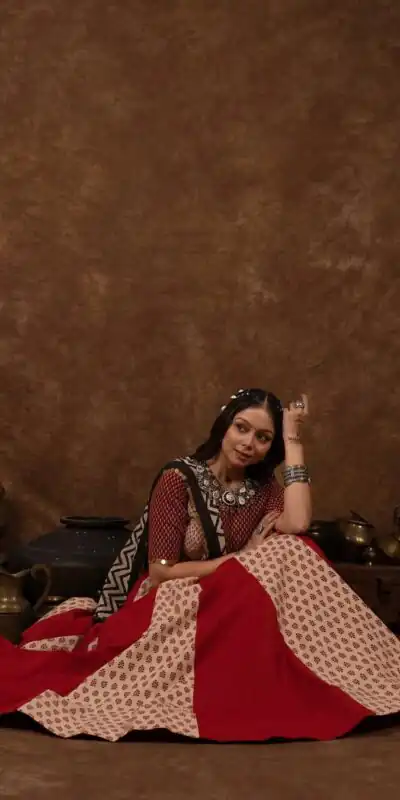 LG 644 Red Color Printed Polly Reyon Lehenga Choli Wedding, Party, Festive, Events Etc. Delivery 4-6 Working Days Rs 1999 | Lehenga, Bollywood Lehenga, Creative Lehenga, Designer Lehenga, Embroidered Lehenga, Party Wear Lehenga