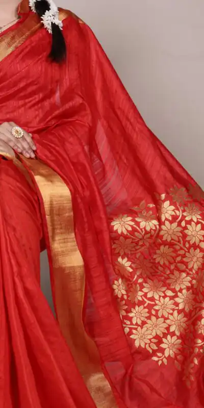 YNF 7903 Red Color Raw Silk Zari Weaving Work Saree Casual, Wedding, Festive, Events . Expected Delivery  4-6 Working Days @1699/- only                                                                                | Designer Sarees, Embroidered Sarees, Sarees, Bollywood Sarees, Creative Sarees, Ethnic Saree, Modern Digital sarees, Party Wear Sarees