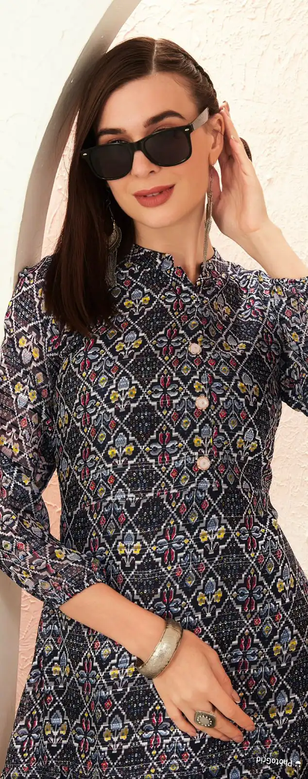 INLI BLOSSOM 2.0 Black Georgette print Gown Perfect for Wedding, Party, Ganesh Chaturthi, Bridal Wear, Durga Puja – . Get it for ₹1499. Delivery 4-6 Days | Gowns, Bollywood Gowns, Creative Gowns, Designer Gowns, Embroidered Gowns, Party Wear Gowns