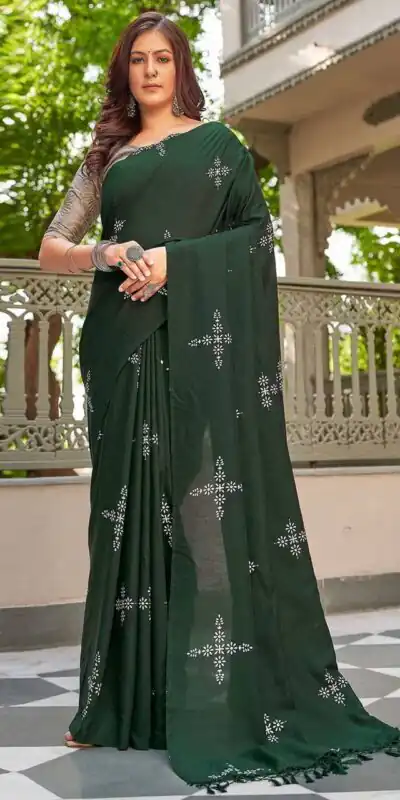 BT 1104 Green Natural silk with Thread Embroidery & Embroidery Work Saree . Now at just ₹1549. Delivery 4-6 Working Days. Shop now. | Designer Sarees, Embroidered Sarees, Sarees, Bollywood Sarees, Creative Sarees, Ethnic Saree, Modern Digital sarees, Party Wear Sarees