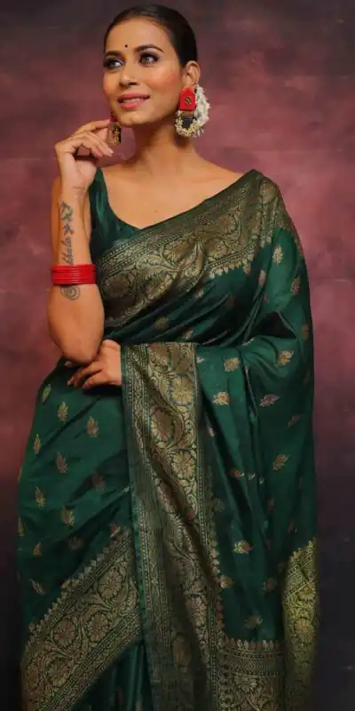 KP 6010 Green Soft Lichi Silk Jacquard Saree Perfect for Wedding, Party, Traditional Day, Family Gatherings, Sangeet . Grab it for ₹1349. Delivery 4-6 W | Designer Sarees, Embroidered Sarees, Sarees, Bollywood Sarees, Creative Sarees, Ethnic Saree, Modern Digital sarees, Party Wear Sarees