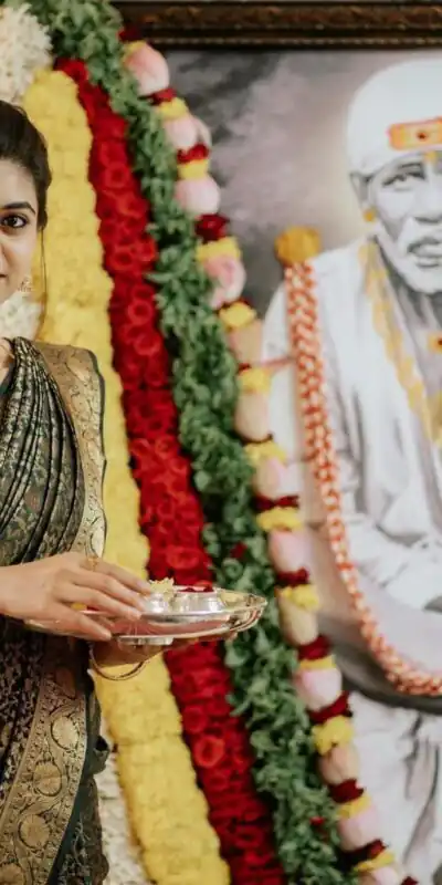 KP 5032 Green with Lace Work & Lace Border Soft Lichi Silk Saree . Now at just ₹1399. Delivery 4-6 Working Days. Shop now. | Designer Sarees, Embroidered Sarees, Sarees, Bollywood Sarees, Creative Sarees, Ethnic Saree, Modern Digital sarees, Party Wear Sarees