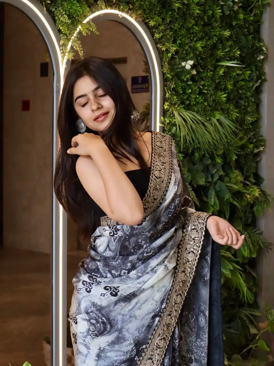 SC 239 Pink Georgette With Lace Work & Lace Border Saree . Wedding, Party, Festive, Events, Exclusive Offer ₹1599. Delivery 4-6 Working Days. Shop now. | Designer Sarees, Embroidered Sarees, Sarees, Bollywood Sarees, Creative Sarees, Ethnic Saree, Modern Digital sarees, Party Wear Sarees