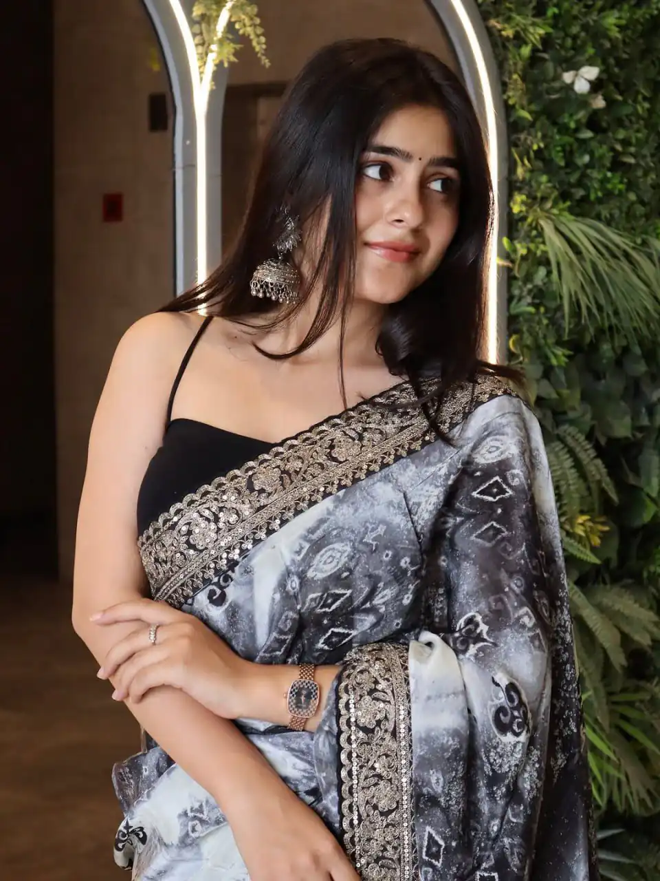 SC 239 Pink Georgette With Lace Work & Lace Border Saree . Wedding, Party, Festive, Events, Exclusive Offer ₹1599. Delivery 4-6 Working Days. Shop now. | Designer Sarees, Embroidered Sarees, Sarees, Bollywood Sarees, Creative Sarees, Ethnic Saree, Modern Digital sarees, Party Wear Sarees