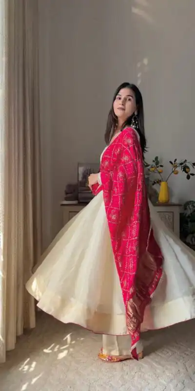 LG 2016 Off White in Chinon Lace Border & Lace Work Gown . Introductory Price ₹1849. Delivery 4-6 Working Days. Shop now. | Gowns, Bollywood Gowns, Creative Gowns, Designer Gowns, Embroidered Gowns, Party Wear Gowns