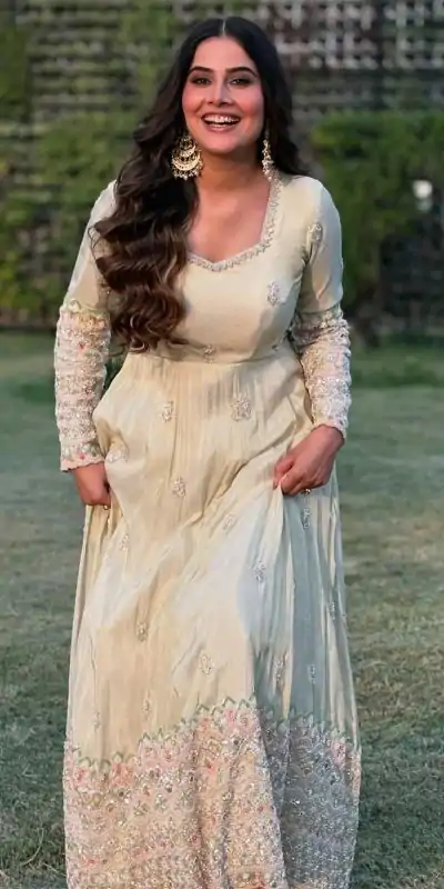 SSR 528 Off White Heavy Georgette With Heavy Embroidery Sequence Work Gown with Embroidery Work. Best Price ₹2399. Delivery 4-6 Working Days. | Gowns, Bollywood Gowns, Creative Gowns, Designer Gowns, Embroidered Gowns, Party Wear Gowns