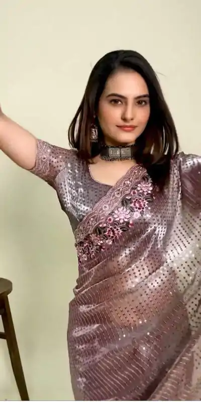 BT Sarangi Onion Premium Jimmy cho Silk Saree with Embroidery Work & Zari Work. Exclusive Offer ₹2899. Delivery 4-6 Working Days. Shop now. | Designer Sarees, Embroidered Sarees, Sarees, Bollywood Sarees, Creative Sarees, Ethnic Saree, Modern Digital sarees, Party Wear Sarees