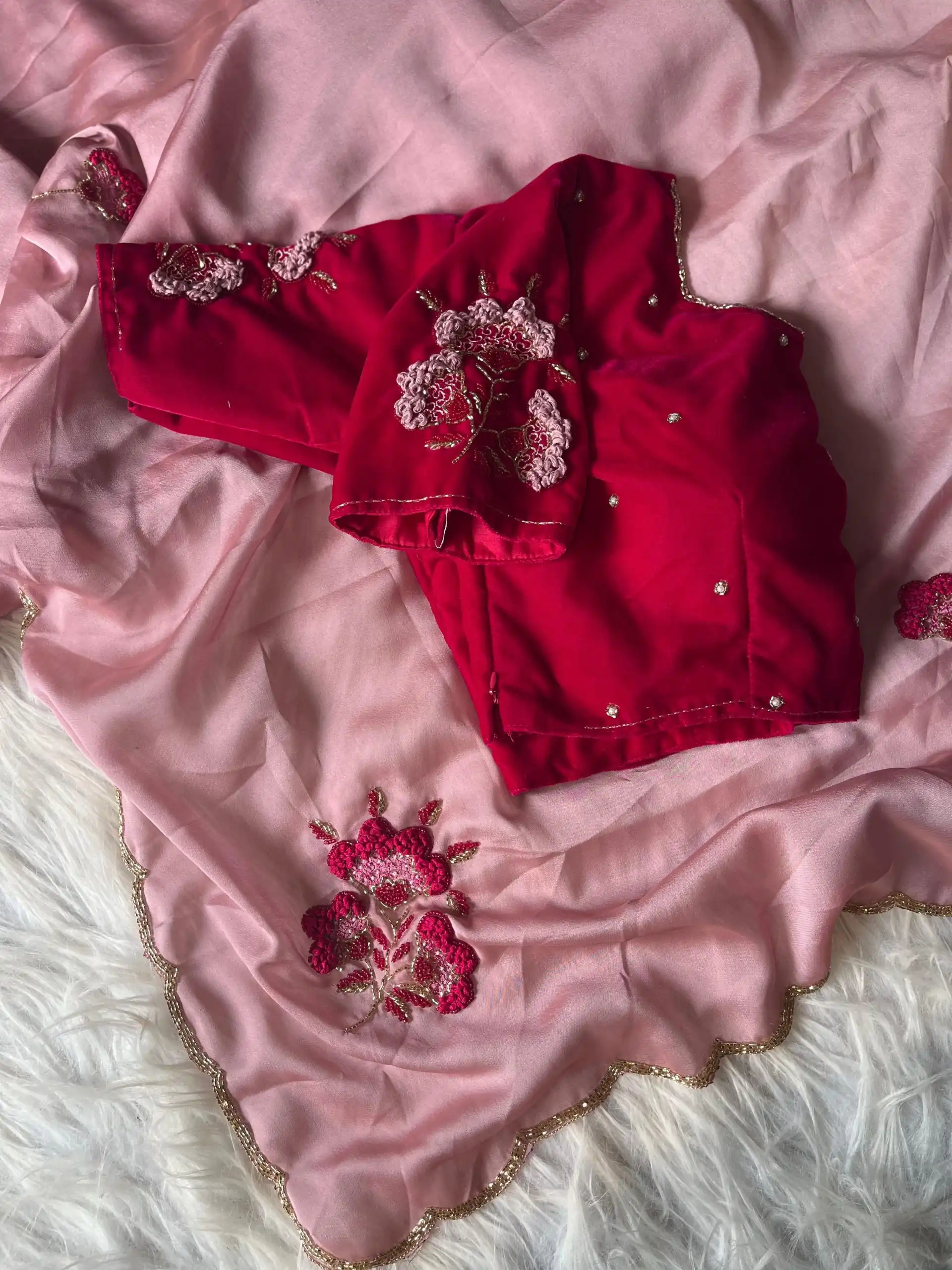 AC AZAELEA Pink Rangoli Silk Lace Work & Resham Work Saree with . Exclusive Offer ₹2549. Delivery 4-6 Working Days. Shop now. | Designer Sarees, Embroidered Sarees, Sarees, Bollywood Sarees, Creative Sarees, Ethnic Saree, Modern Digital sarees, Party Wear Sarees