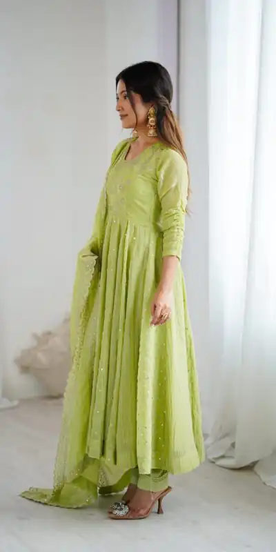 SRK 5293 Pista With Crunchy Silk With Fully Flair with Lace Work & Embroidery Work Anarkali Gown . Introductory Price ₹2149. Delivery 4-6 Worki | Gowns, Bollywood Gowns, Creative Gowns, Designer Gowns, Embroidered Gowns, Party Wear Gowns