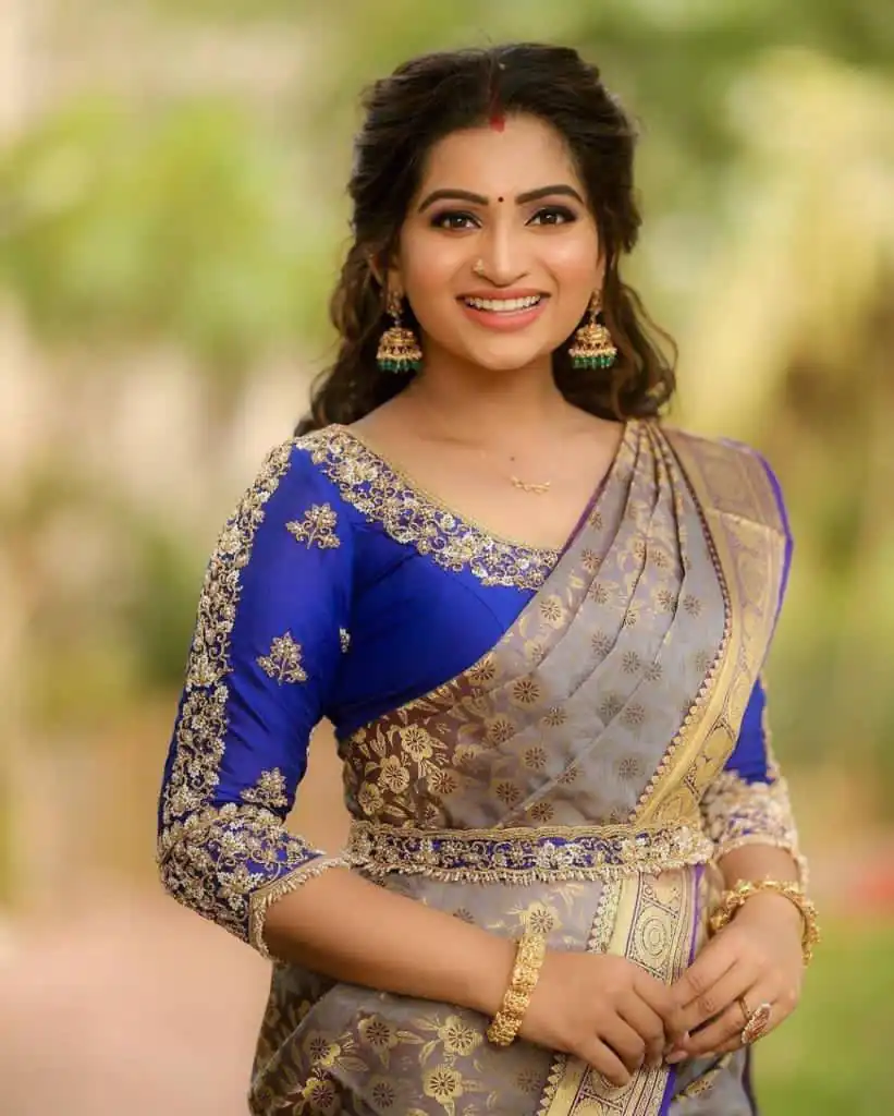 KP 3077 Purple Soft Lichi Silk Saree Perfect for Wedding, Party, Housewarming, Baby Shower, Onam . Available at ₹1599 only. Delivery 4-6 Working Da | Designer Sarees, Embroidered Sarees, Sarees, Bollywood Sarees, Creative Sarees, Ethnic Saree, Modern Digital sarees, Party Wear Sarees