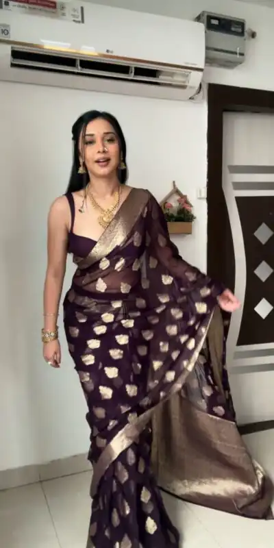 SC 239 Pink Georgette With Lace Work & Lace Border Saree . Wedding, Party, Festive, Events, Exclusive Offer ₹1599. Delivery 4-6 Working Days. Shop now. | Designer Sarees, Embroidered Sarees, Sarees, Bollywood Sarees, Creative Sarees, Ethnic Saree, Modern Digital sarees, Party Wear Sarees