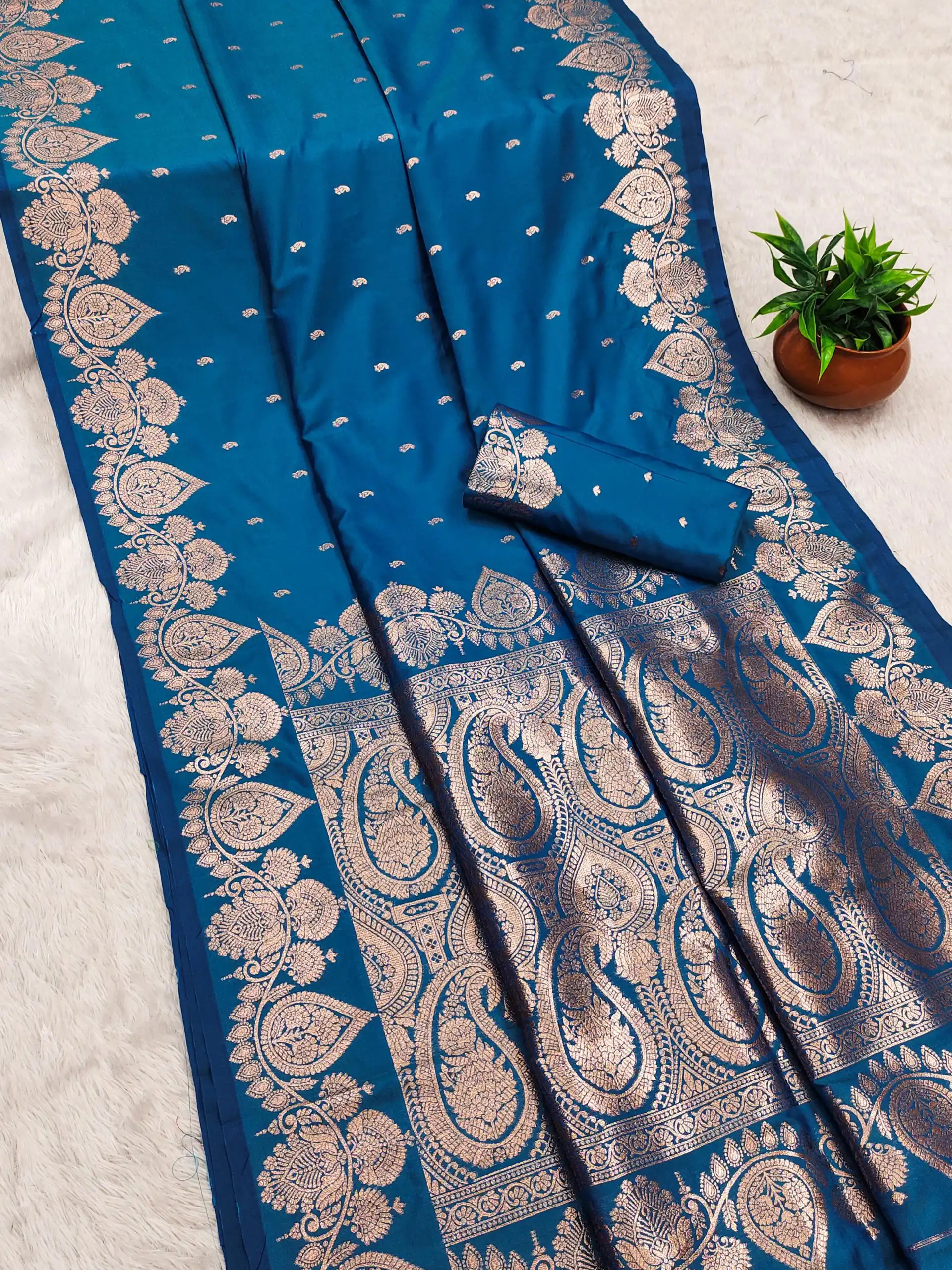 MB 142 Blue Banarasi Silk with Zari Work & Lace Work Saree . Affordable Price ₹1899. Delivery 4-6 Working Days. Shop now. | Designer Sarees, Embroidered Sarees, Sarees, Bollywood Sarees, Creative Sarees, Ethnic Saree, Modern Digital sarees, Party Wear Sarees