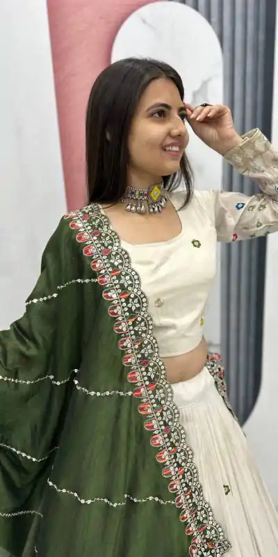 PC 503 Green in Pure Tissue Silk Cut Work & Lace Work Lehenga Choli . Now at just ₹2349. Delivery 4-6 Working Days. Shop now. | Lehenga, Bollywood Lehenga, Creative Lehenga, Designer Lehenga, Embroidered Lehenga, Party Wear Lehenga